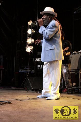 U. Roy (Jam) 16. Reggae Jam Festival - Bersenbrueck 01. August 2010 (13).JPG